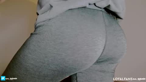 Snapshot of an_expose chatting on 01-17-25, 02:08 an expos online show from 01-17-25, 02:08