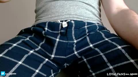Snapshot of an_expose chatting on 02-11-25, 02:46 an expos online show from 02-11-25, 02:46