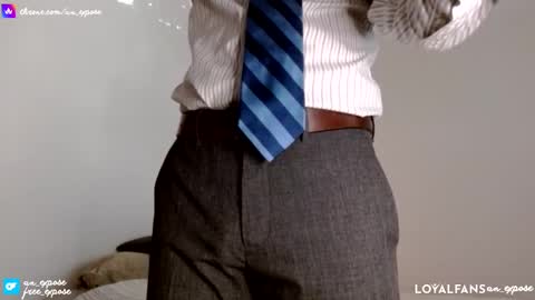Snapshot of an_expose chatting on 09-15-25, 04:40 an expos online show from 09-15-25, 04:40