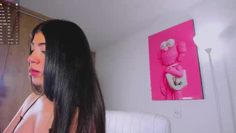 Snapshot of ana__f chatting on 09-15-25, 07:25 Ana online show from 09-15-25, 07:25