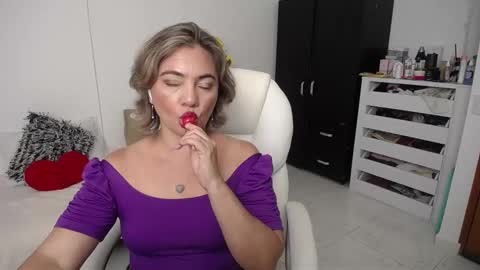  Ana  online show from 01-08-25, 11:09