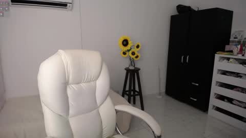  Ana  online show from 03-04-25, 11:11