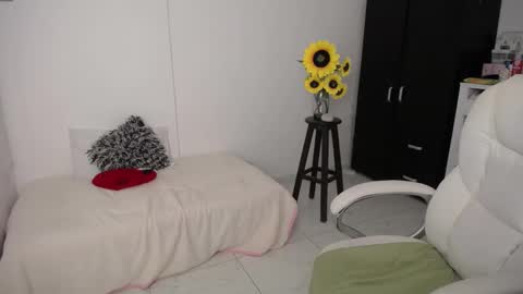  Ana  online show from 03-06-25, 02:09