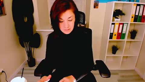 Ana online show from 11-10-25, 10:03