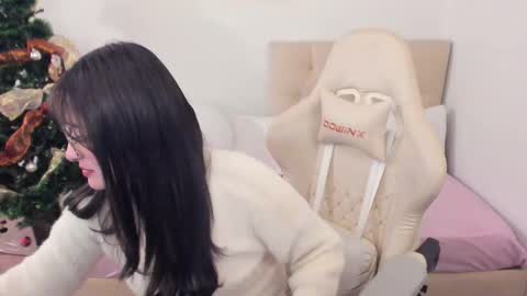 Im anna but you can call me as you want online show from 01-05-26, 10:13