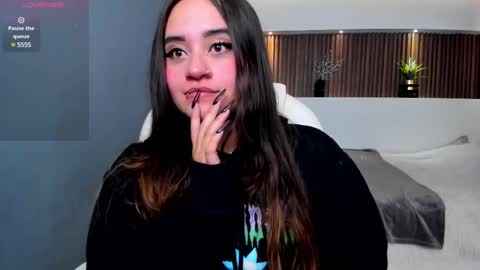 Ana online show from 02-25-25, 11:41