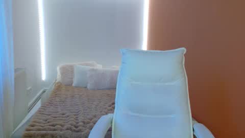 anaayss online show from 02-11-26, 06:07