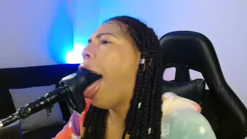 anabel alice gandara  online show from 01-30-25, 10:50