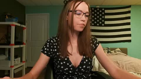 Snapshot of anabelleleigh chatting on 10-03-25, 02:19 Anabelleleigh online show from 10-03-25, 02:19