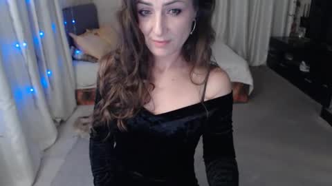 Snapshot of anabelsweet chatting on 10-08-25, 12:19 Milana online show from 10-08-25, 12:19