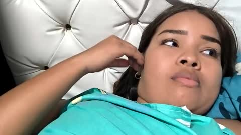 Snapshot of anacletica chatting on 11-30-25, 12:36 anacletica online show from 11-30-25, 12:36