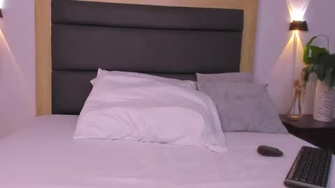 A N A online show from 11-18-25, 07:07