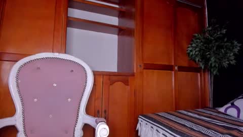 Anahi online show from 02-25-26, 03:05