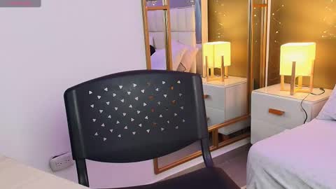 Anahi  online show from 09-08-25, 07:35