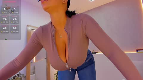 Ana online show from 02-08-25, 01:11