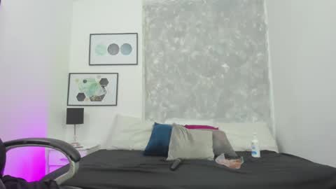 Anahii  online show from 03-08-25, 07:20