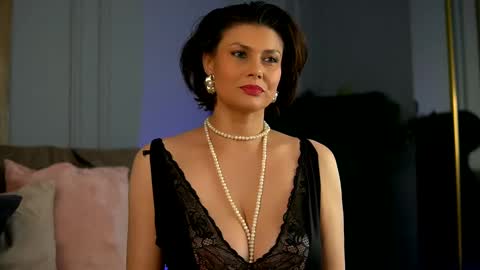 Snapshot of anaisleblanc chatting on 02-18-25, 05:31 Anais online show from 02-18-25, 05:31