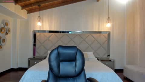 Anais Nin  online show from 10-24-25, 03:25