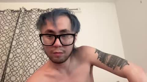 Snapshot of analasian108 chatting on 01-27-25, 04:52 Anal Asian online show from 01-27-25, 04:52