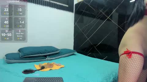 Analia smith online show from 11-02-25, 02:25