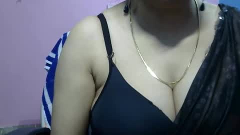 Snapshot of anamika794088 chatting on 12-23-24, 01:45 anamika794088 online show from 12-23-24, 01:45