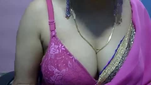 Snapshot of anamika794088 chatting on 02-11-25, 10:15 anamika794088 online show from 02-11-25, 10:15
