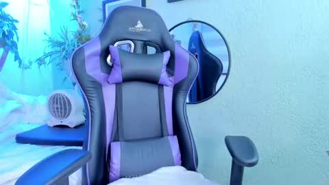 ana online show from 12-15-24, 11:23