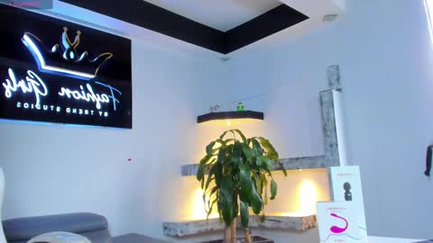 ana online show from 02-23-25, 09:26