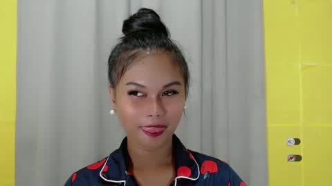 Snapshot of anaruru_ chatting on 01-10-25, 02:45 ANA online show from 01-10-25, 02:45