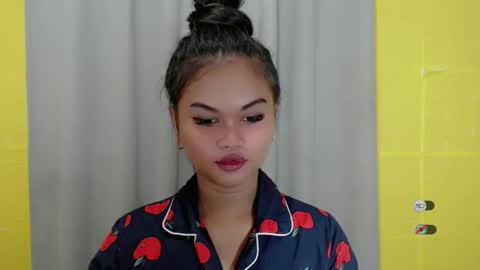 Snapshot of anaruru_ chatting on 01-13-25, 11:52 ANA online show from 01-13-25, 11:52