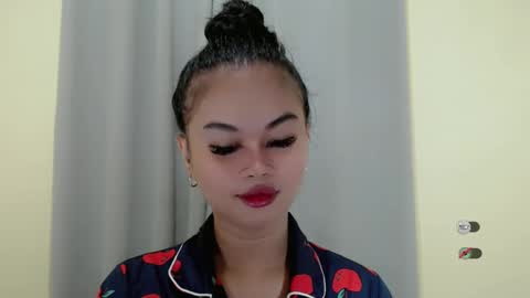 Snapshot of anaruru_ chatting on 01-24-25, 11:15 ANA online show from 01-24-25, 11:15