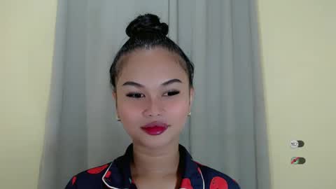 Snapshot of anaruru_ chatting on 02-13-25, 03:35 ANA online show from 02-13-25, 03:35