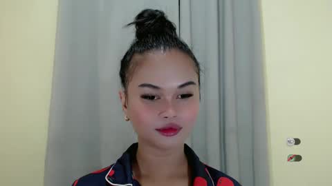 Snapshot of anaruru_ chatting on 02-16-25, 07:49 ANA online show from 02-16-25, 07:49