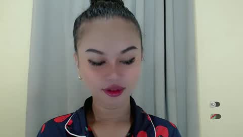 Snapshot of anaruru_ chatting on 02-19-25, 03:16 ANA online show from 02-19-25, 03:16