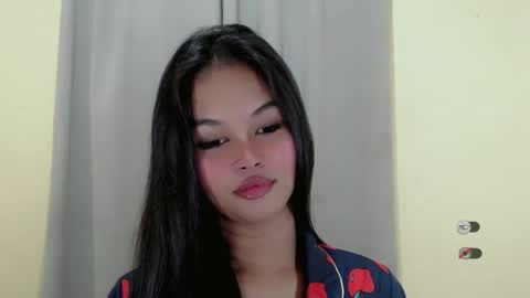 Snapshot of anaruru_ chatting on 03-07-25, 06:43 ANA online show from 03-07-25, 06:43