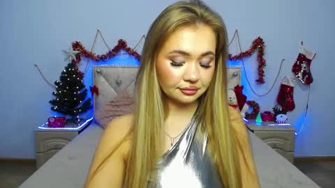 anastacyyellig online show from 01-04-25, 11:11