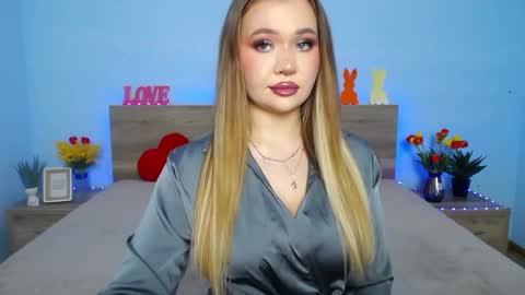 anastacyyellig online show from 03-09-25, 12:42