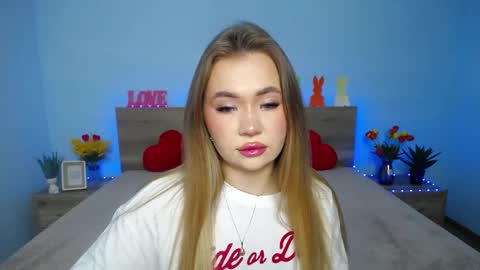 anastacyyellig online show from 03-10-25, 10:55