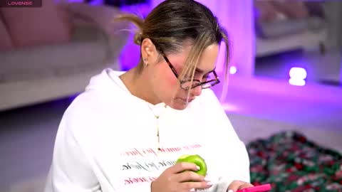 AnastasyaNoir online show from 12-17-25, 05:46