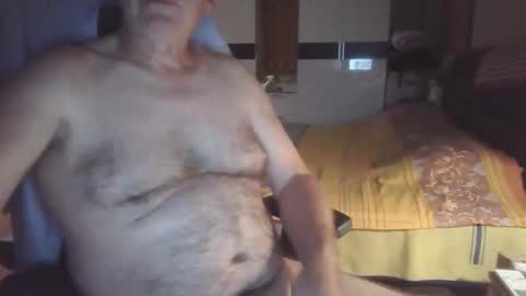 Snapshot of andaman58 chatting on 09-26-25, 01:26 andaman58 online show from 09-26-25, 01:26