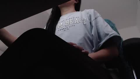 Snapshot of anddrea_ chatting on 01-15-25, 11:10 online show from 01-15-25, 11:10