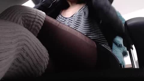 Snapshot of anddrea_ chatting on 02-25-25, 11:41 online show from 02-25-25, 11:41