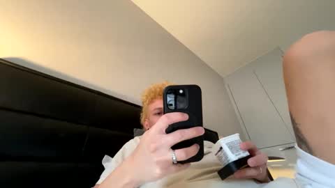 Snapshot of anddres_boss chatting on 02-15-25, 12:11 Tell Me ANDRESS ----- online show from 02-15-25, 12:11