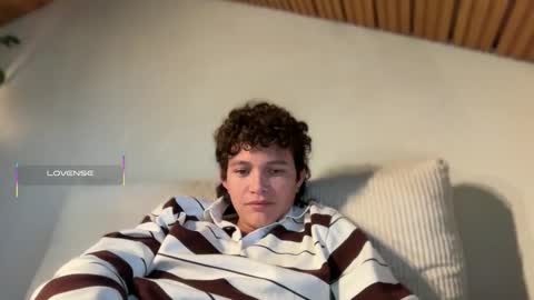 Snapshot of anddres_boss chatting on 09-26-25, 09:13 Tell Me ANDRESS ----- online show from 09-26-25, 09:13