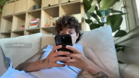 Snapshot of anddres_boss chatting on 09-30-25, 12:10 Tell Me ANDRESS ----- online show from 09-30-25, 12:10