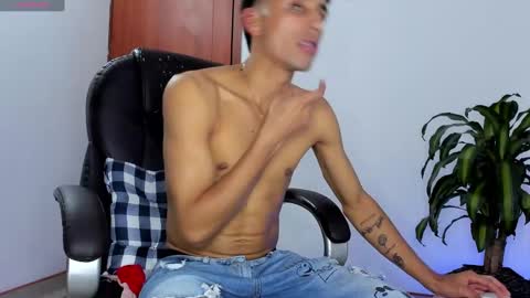 Snapshot of ander_012 chatting on 02-17-25, 03:36 Ander Arias online show from 02-17-25, 03:36