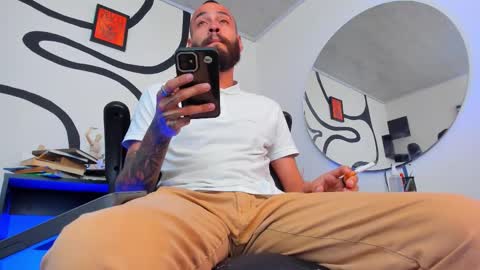 Andrs   -                   online show from 11-21-25, 01:15