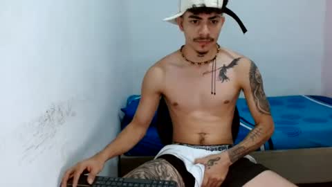 Snapshot of andr_093 chatting on 07-29-26, 12:03 andr_093 online show from 07-29-26, 12:03