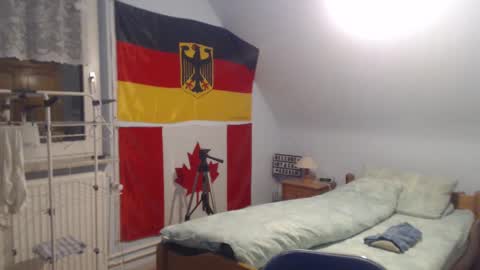 Snapshot of andre124231 chatting on 12-29-24, 08:04 Andre online show from 12-29-24, 08:04