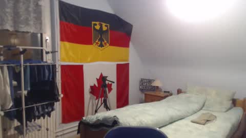 Snapshot of andre124231 chatting on 01-02-25, 08:24 Andre online show from 01-02-25, 08:24